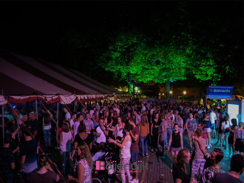 zomer feesten, Sint anthonis, uitgaan, sfeer, dansen, licht, geluid, Roijendijk licht en geluid, RLG, R-LG, Mill, verhuur, licht, geluid, laser