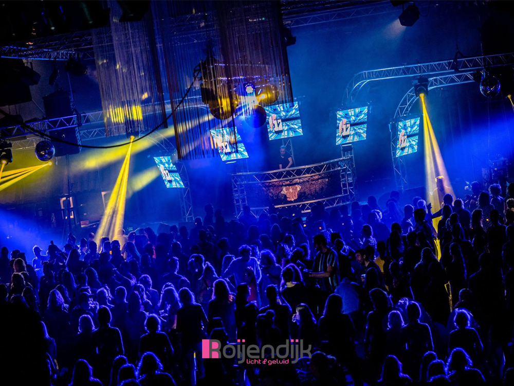 Pump Up The 90's | Bonte Wever Assen | Roijendijk Licht En Geluid | RLG | R-LG [Martin Rush MH3. Martin Mac 101. Martin Atomic 3000. CLF Beam 6. Showtec Spectral M800.